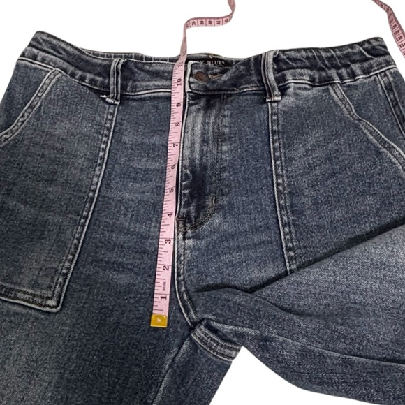 JUDY BLUE - THE JOGGER - SIZE 11/30 - MEDIUM WASH - GOOD CONDITION - B18 - Picture 7 of 12